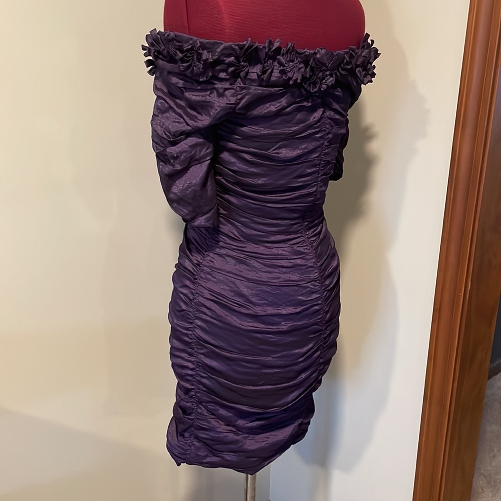 Meridith Dress - Picture 5 of 12